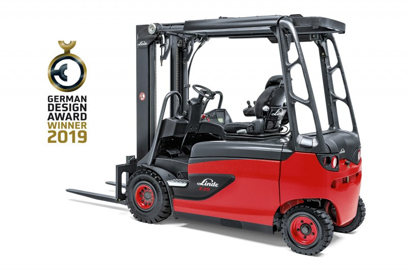 Linde premio german design award carretillas contrapesadas electricas e20 e35 roadster.jpeg 47915