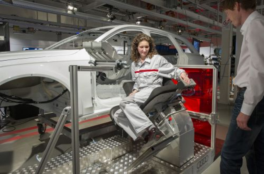 Audi mejora ergonomia en fabricas ok 8181