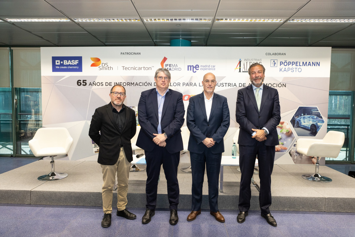 Félix García (ANFAC), Fernando Miguélez (GANVAM), Arturo Pérez de Lucía (AEDIVE) y José Portilla (SERNAUTO)