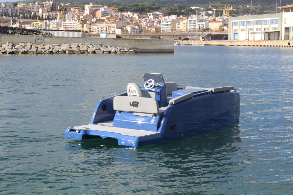 V2 GROUP CATAMARÁN 3D 2